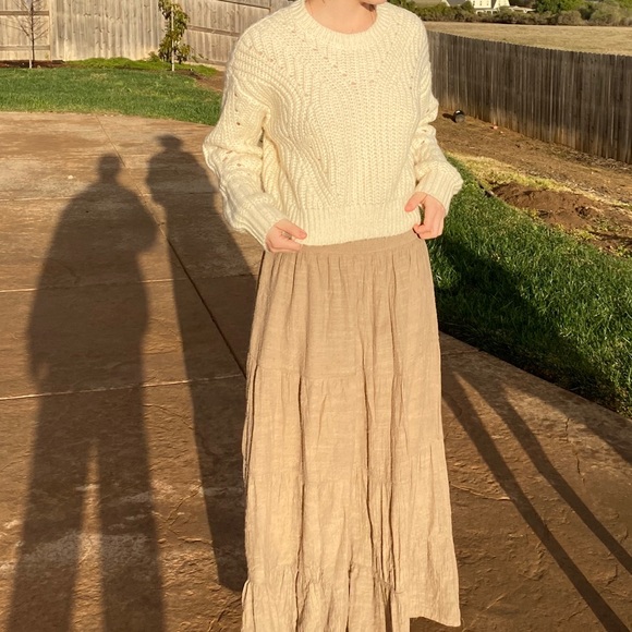 Kendal & Kylie Cropped Knitted Sweater - Picture 2 of 4